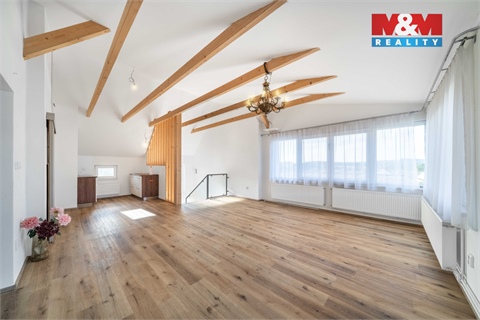 Prodej rodinného domu, 208 m² 2