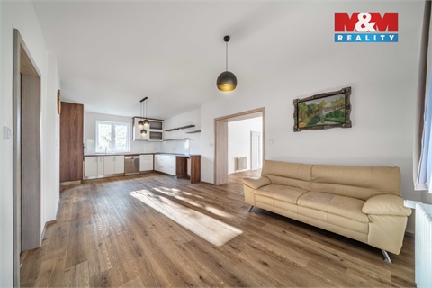 Prodej rodinného domu, 208 m² - 0