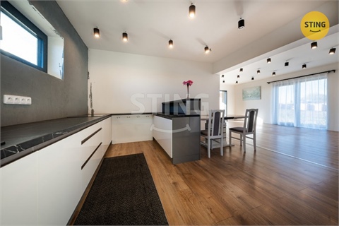 Prodej rodinného domu, 183 m² 2