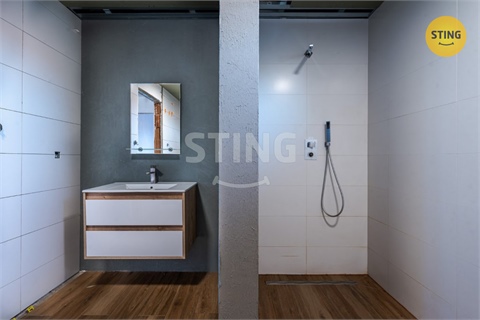 Prodej rodinného domu, 183 m² 10