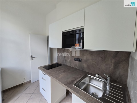 Pronájem kanceláře, 75 m² 8