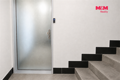 Prodej obchodních prostor, 54 m² 14