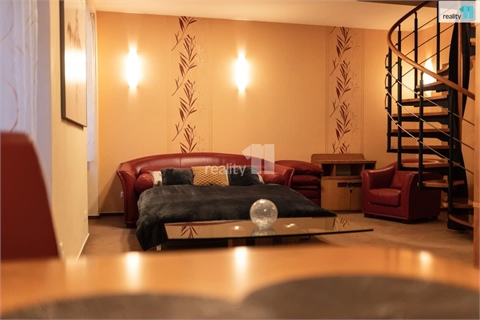 Pronájem bytu 2kk, 66 m² - 0