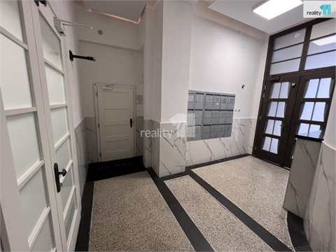 Pronájem bytu 2kk, 66 m² - 12