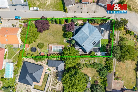 Prodej rodinného domu, 350 m² 2