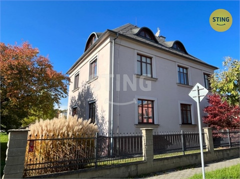 Pronájem kanceláře, 100 m² 0