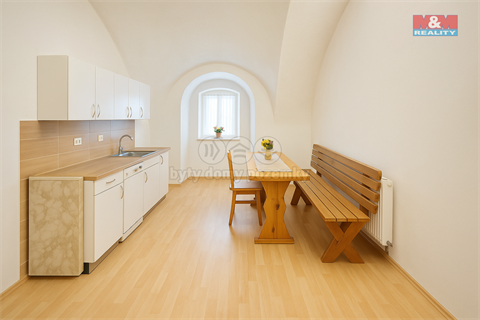 Prodej rodinného domu, 225 m² - 2