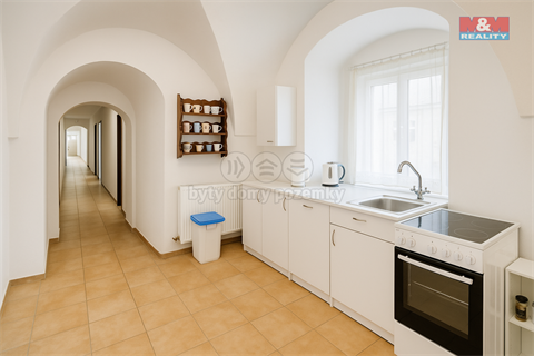 Prodej rodinného domu, 225 m² - 10