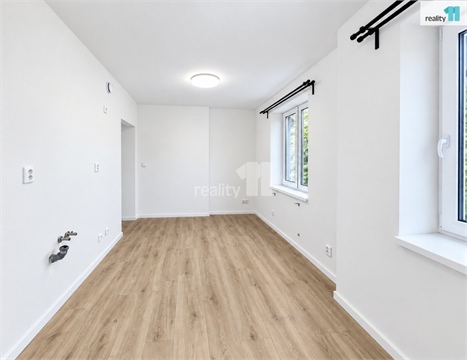Prodej bytu 1kk, 24 m² - 28