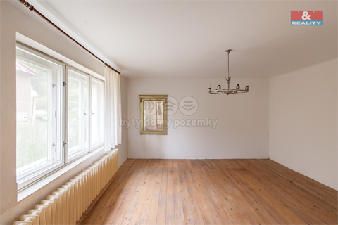 Prodej rodinného domu, 305 m² 6