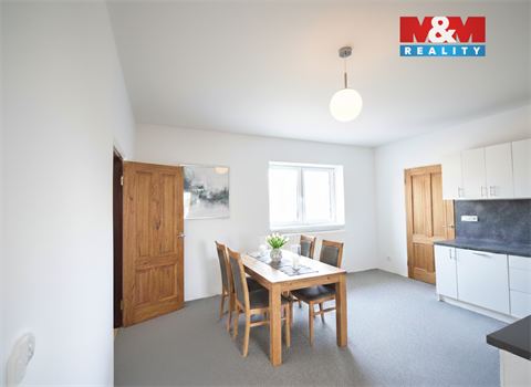 Prodej rodinného domu, 250 m² - 10