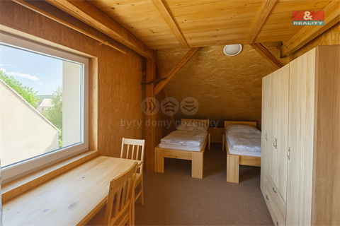 Prodej rodinného domu, 250 m² 10