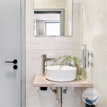 Prodej obchodních prostor, 210 m² 14