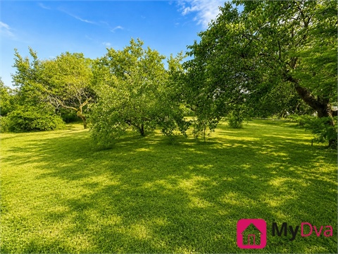 Prodej stavebního pozemku, 1 465 m² 2