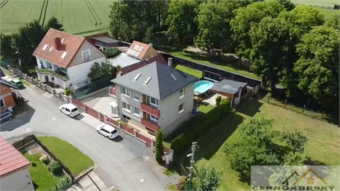 Prodej rodinného domu, 287 m² - 10