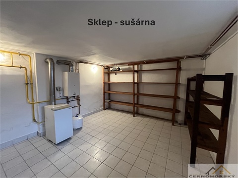 Prodej rodinného domu, 287 m² - 28