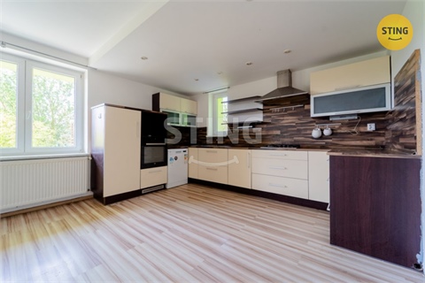 Prodej rodinného domu, 279 m² 0