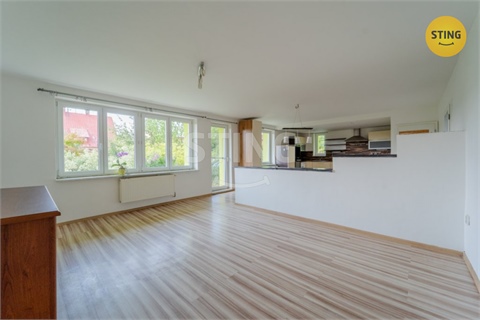 Prodej rodinného domu, 279 m² 2