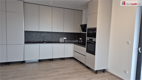 Pronájem kanceláře, 82 m² - 0