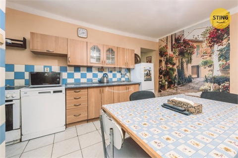 Prodej rodinného domu, 290 m² - 2