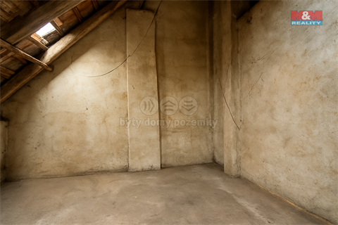 Prodej rodinného domu, 227 m² - 10