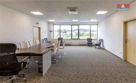 Pronájem kanceláře, 465 m² - 14