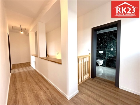 Prodej rodinného domu, 200 m² - 18