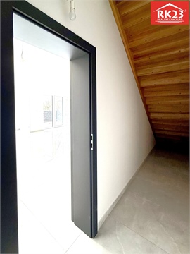 Prodej rodinného domu, 200 m² 8