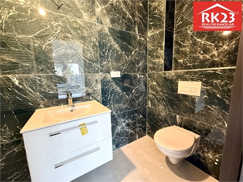 Prodej rodinného domu, 200 m² - 14