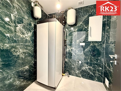 Prodej rodinného domu, 200 m² - 12