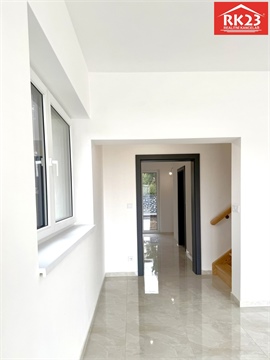 Prodej rodinného domu, 200 m² 6