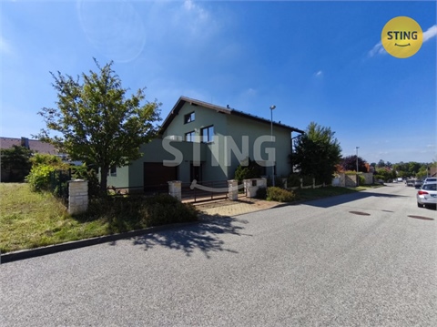 Prodej rodinného domu, 239 m² 2