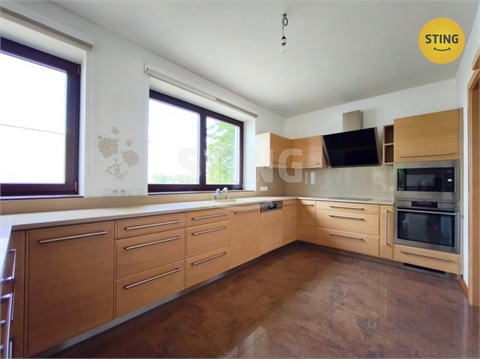 Prodej rodinného domu, 239 m² 4