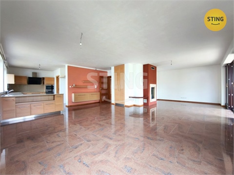 Prodej rodinného domu, 239 m² - 2