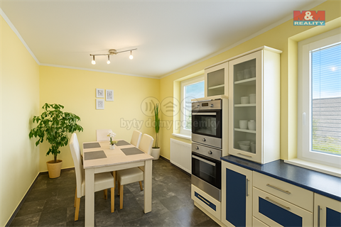 Prodej rodinného domu, 270 m² 14