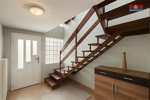 Prodej rodinného domu, 270 m² - 6