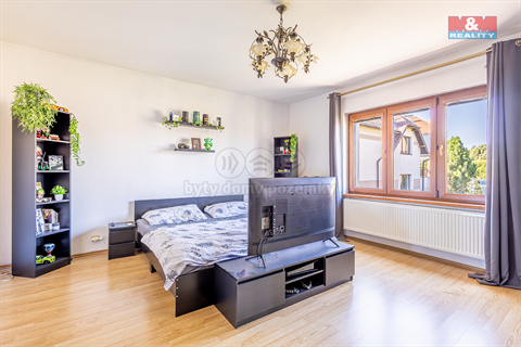 Prodej rodinného domu, 180 m² 12