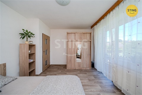 Prodej rodinného domu, 250 m² - 8