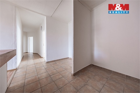 Prodej bytu 3+1, 85 m² - 22