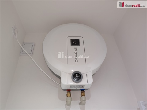 Pronájem bytu 1kk, 21 m² - 16