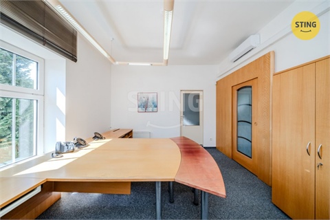 Pronájem kanceláře, 250 m² - 22