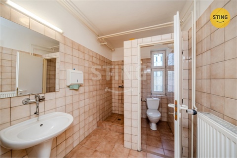 Pronájem kanceláře, 250 m² 16