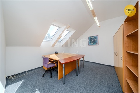 Pronájem kanceláře, 250 m² 28