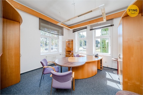 Pronájem kanceláře, 250 m² 6