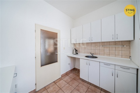 Pronájem kanceláře, 250 m² - 14