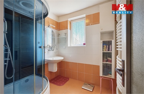 Prodej rodinného domu, 220 m² 12