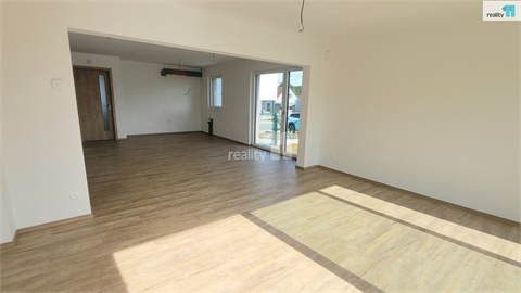 Prodej rodinného domu, 353 m² - 6