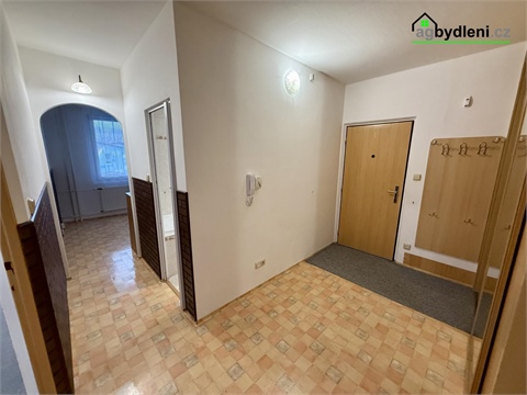 Pronájem bytu 2+1, 60 m² - 4