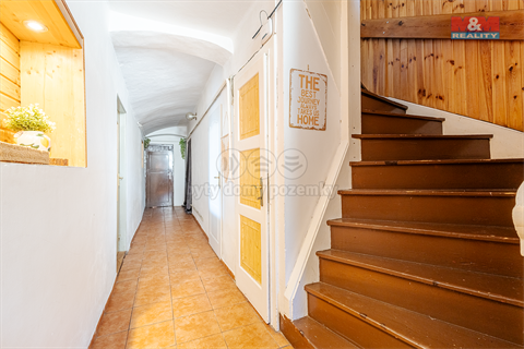 Prodej rodinného domu, 240 m² 10