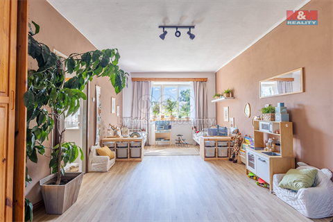 Prodej rodinného domu, 240 m² - 6